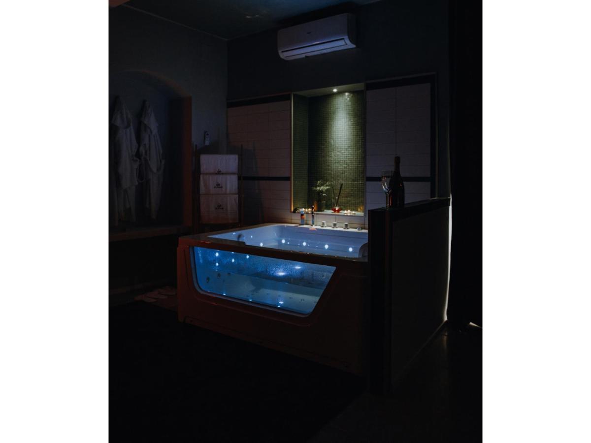 Le Coccole Luxury Suite Sannicandro di Bari Ngoại thất bức ảnh